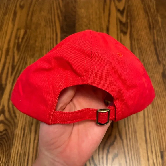 Canada Hat with Crystals - Picture 4 of 4